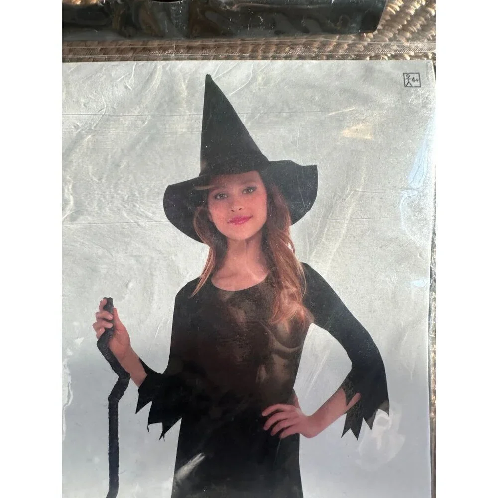 Party City comes dress